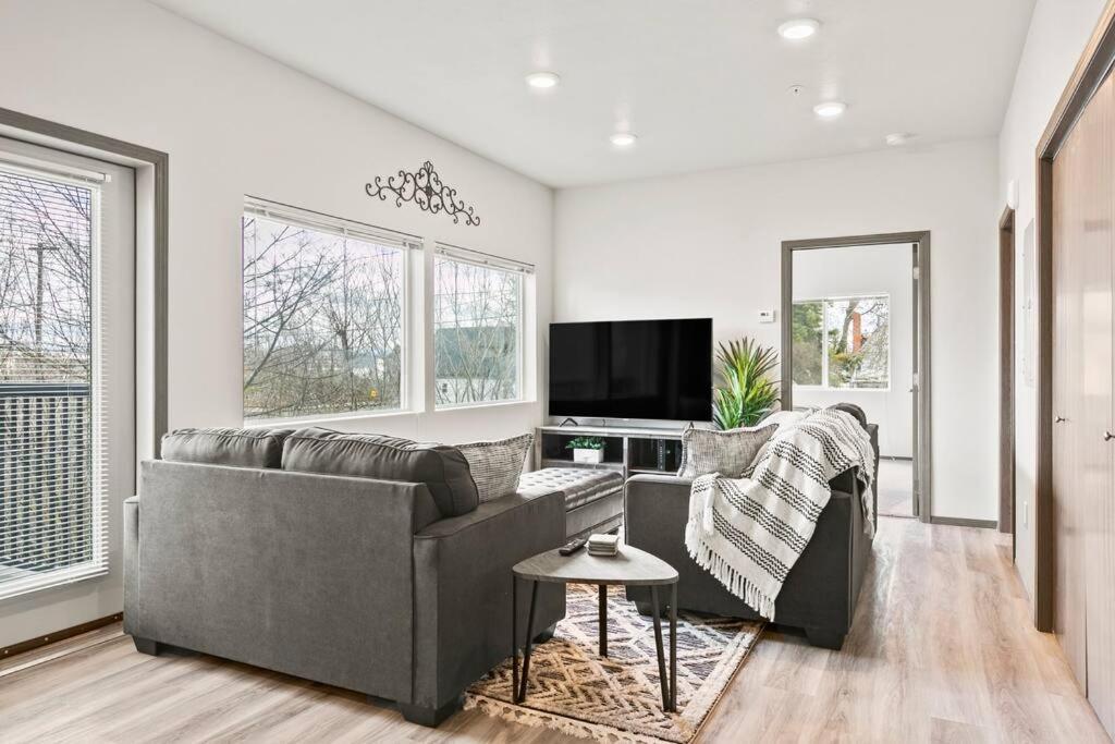 Spacious New 2 Bed 2 Bath Apt By Downtown ספוקיין מראה חיצוני תמונה